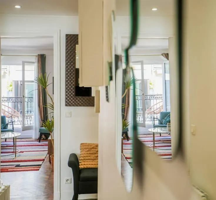 Apartment Tranquil Retreat In The 16th Arrondissement *