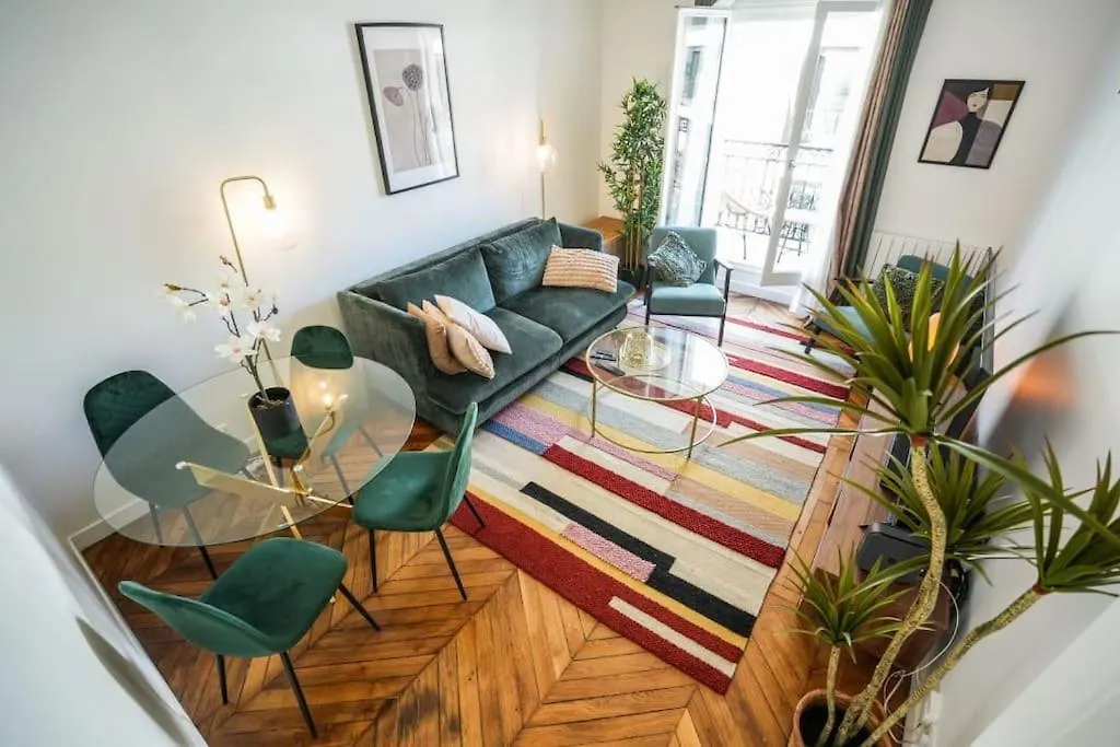Tranquil Retreat In The 16th Arrondissement * Paris