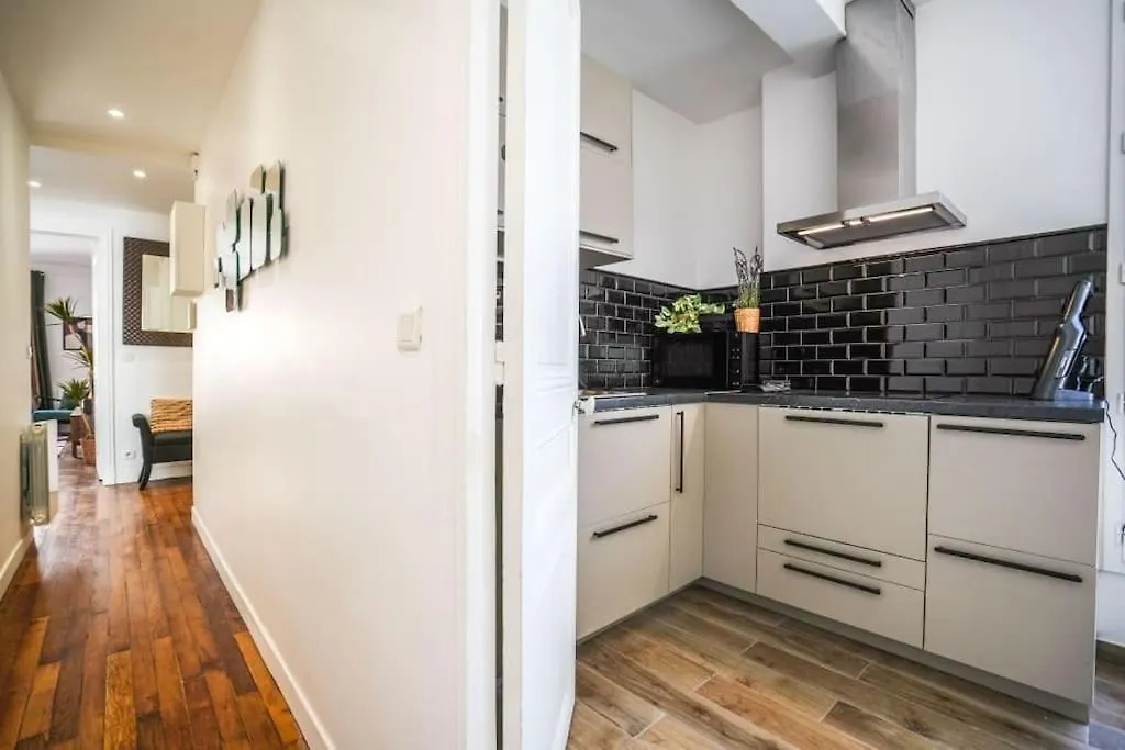 דירה Tranquil Retreat In The 16th Arrondissement *
